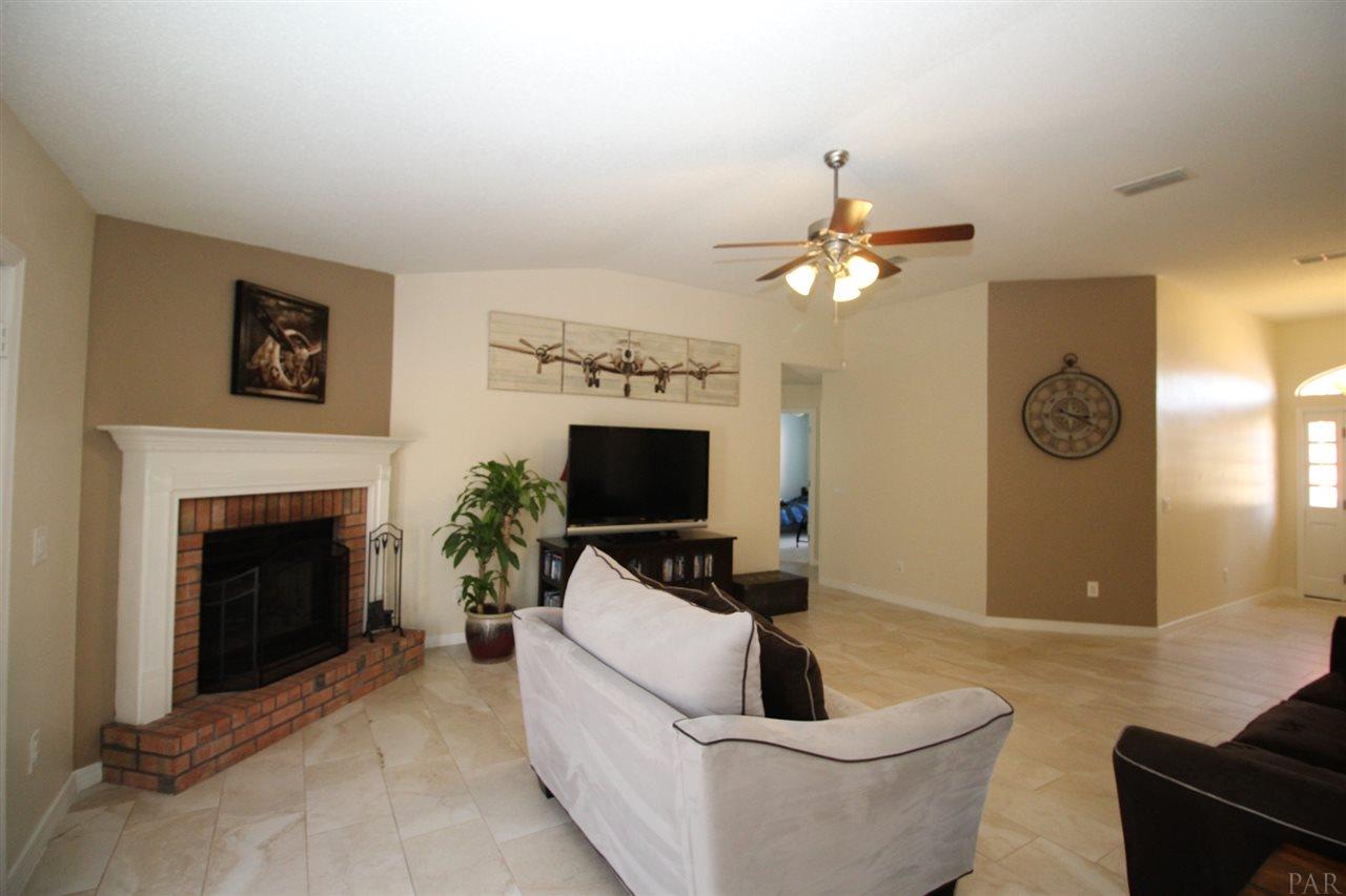 2137 Liberty Loop Road Cantonment, FL 32533 - Photo 7 of 31 Gallery Image 7