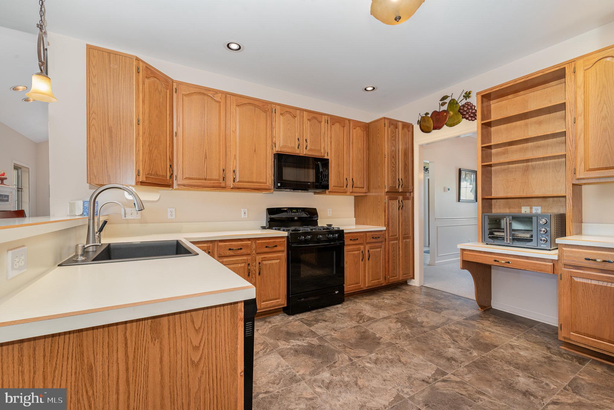 8041 Kiwanis Road Harrisburg, PA 17112 - Photo 5 of 39 Gallery Image 5