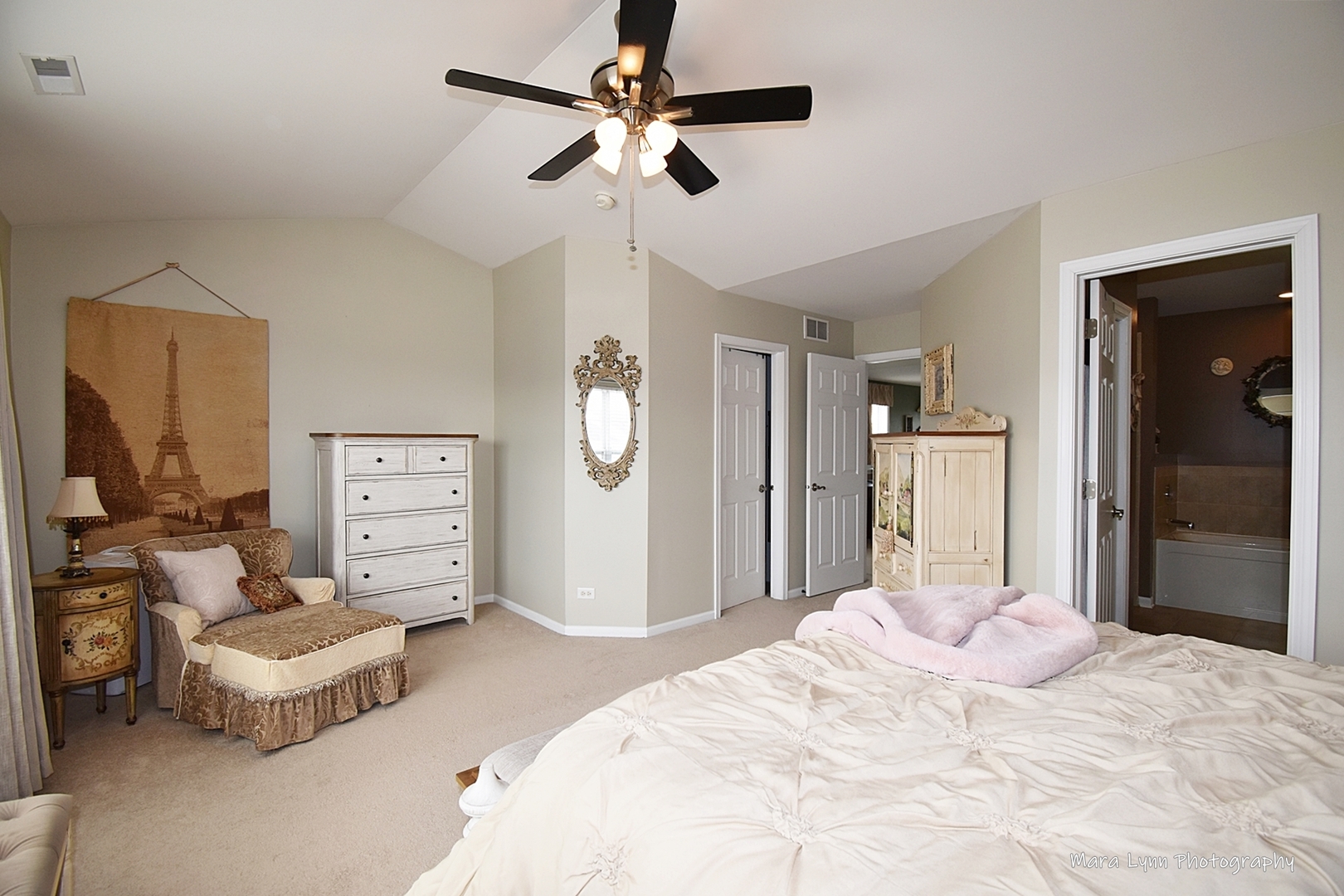 1986 West Cobblestone Road, Unit 1986 Romeoville, IL 60446 - Photo 22 of 36 a bedroom with bed and window