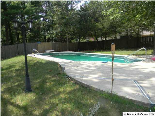 12 Buxton Road Jackson, NJ 08527 - Photo 7 of 7 a view of a backyard