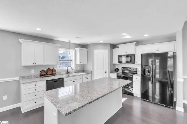 $400,000 | 4 Orchard Crest, Greer, SC 29651