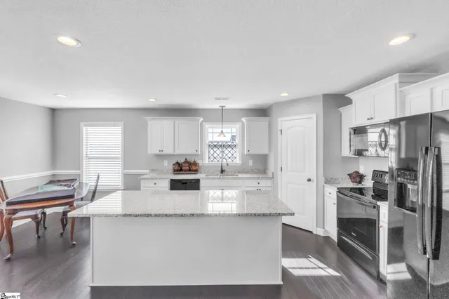 $400,000 | 4 Orchard Crest, Greer, SC 29651