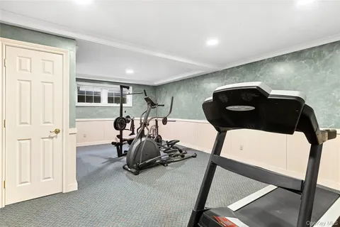 $1,299,000 | 922 Leeds Drive, North Bellmore, NY 11710