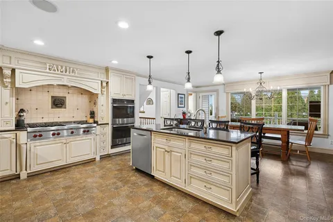 $1,299,000 | 922 Leeds Drive, North Bellmore, NY 11710