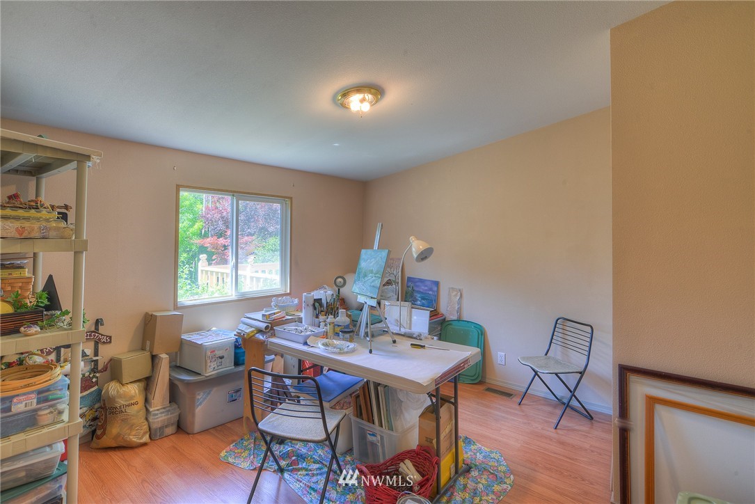 6348 Kirsop Road Southwest Tumwater, WA 98512 - Photo 16 of 25 Gallery Image 16