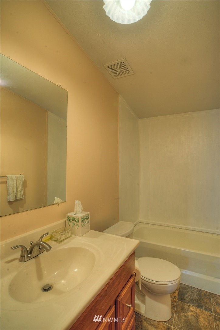 6348 Kirsop Road Southwest Tumwater, WA 98512 - Photo 17 of 25 Gallery Image 17