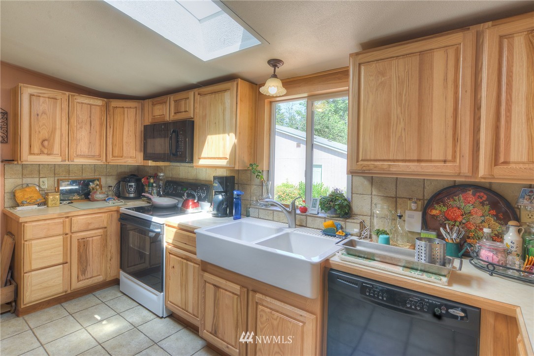 6348 Kirsop Road Southwest Tumwater, WA 98512 - Photo 7 of 25 Gallery Image 7