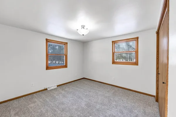 $379,900 | 2801 Meadow Flower Lane, Suamico, WI 54313