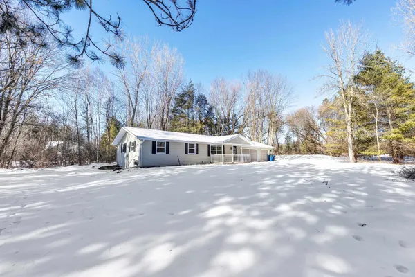 $379,900 | 2801 Meadow Flower Lane, Suamico, WI 54313