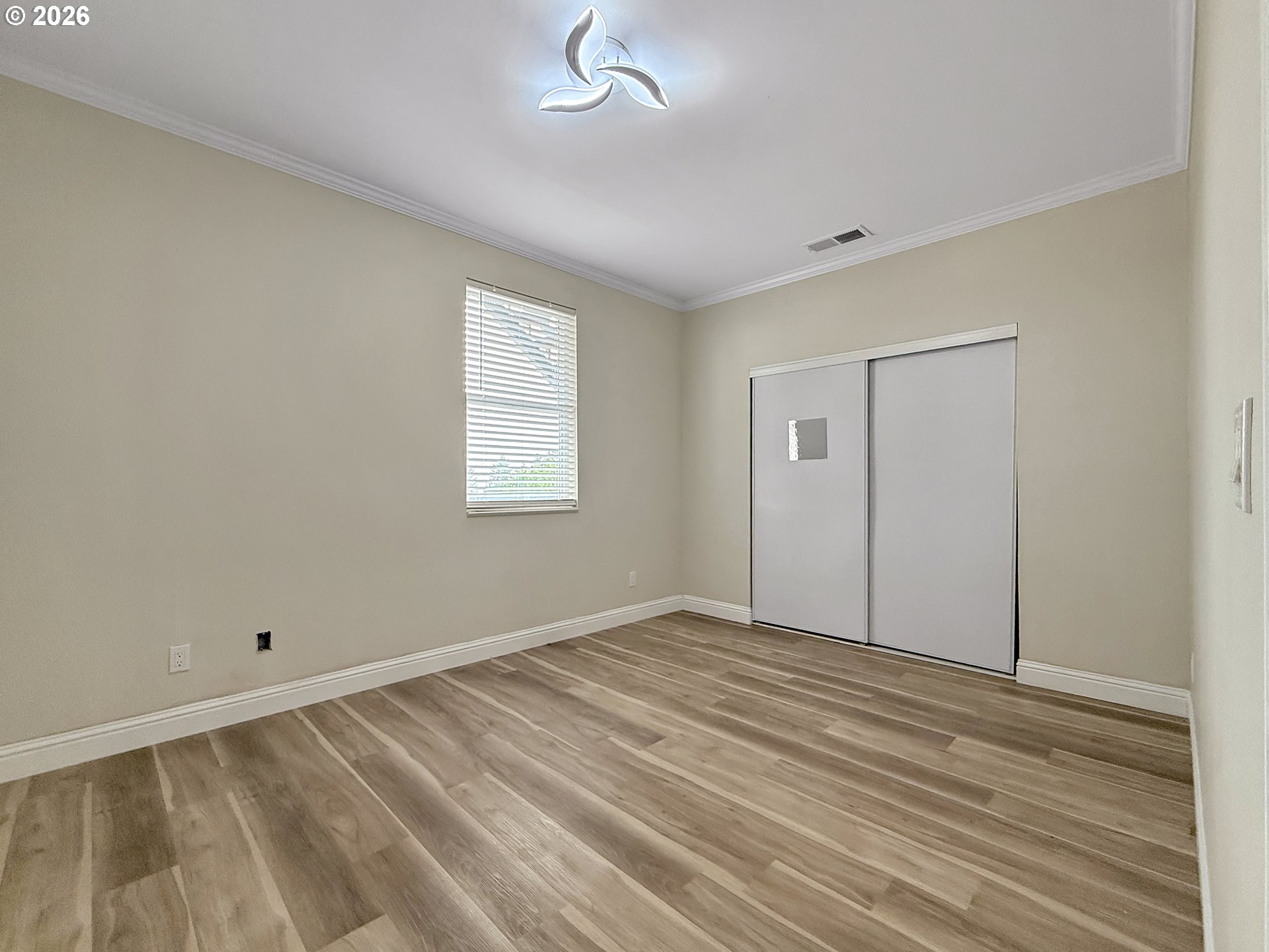 7175 Vista Ridge Drive Brookings, OR 97415 - Photo 18 of 43 wooden floor in an empty room