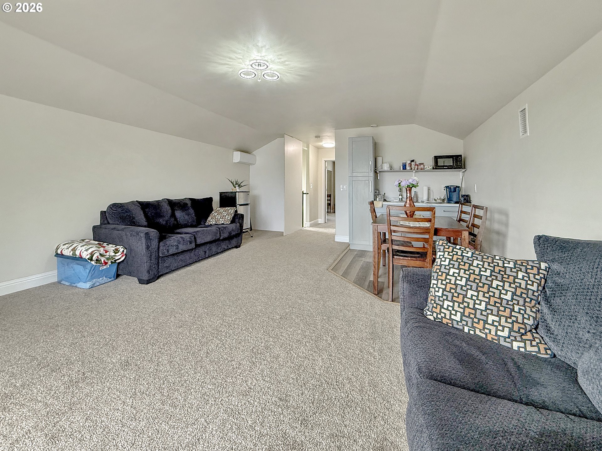 7175 Vista Ridge Drive Brookings, OR 97415 - Photo 26 of 43 a living room with furniture