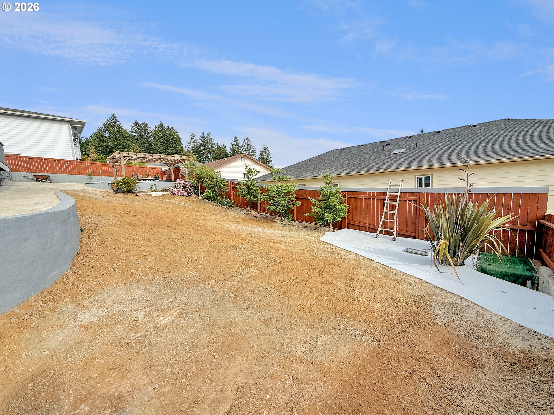 7175 Vista Ridge Drive Brookings, OR 97415 - Photo 35 of 43 a view of a house with basketball court