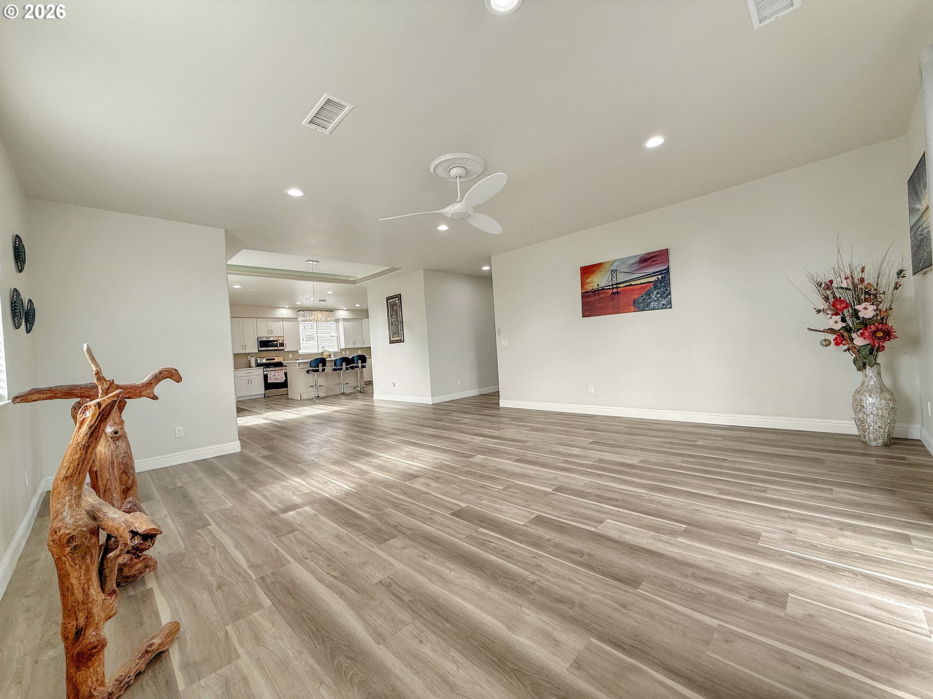 7175 Vista Ridge Drive Brookings, OR 97415 - Photo 4 of 43 a view of kitchen and living room