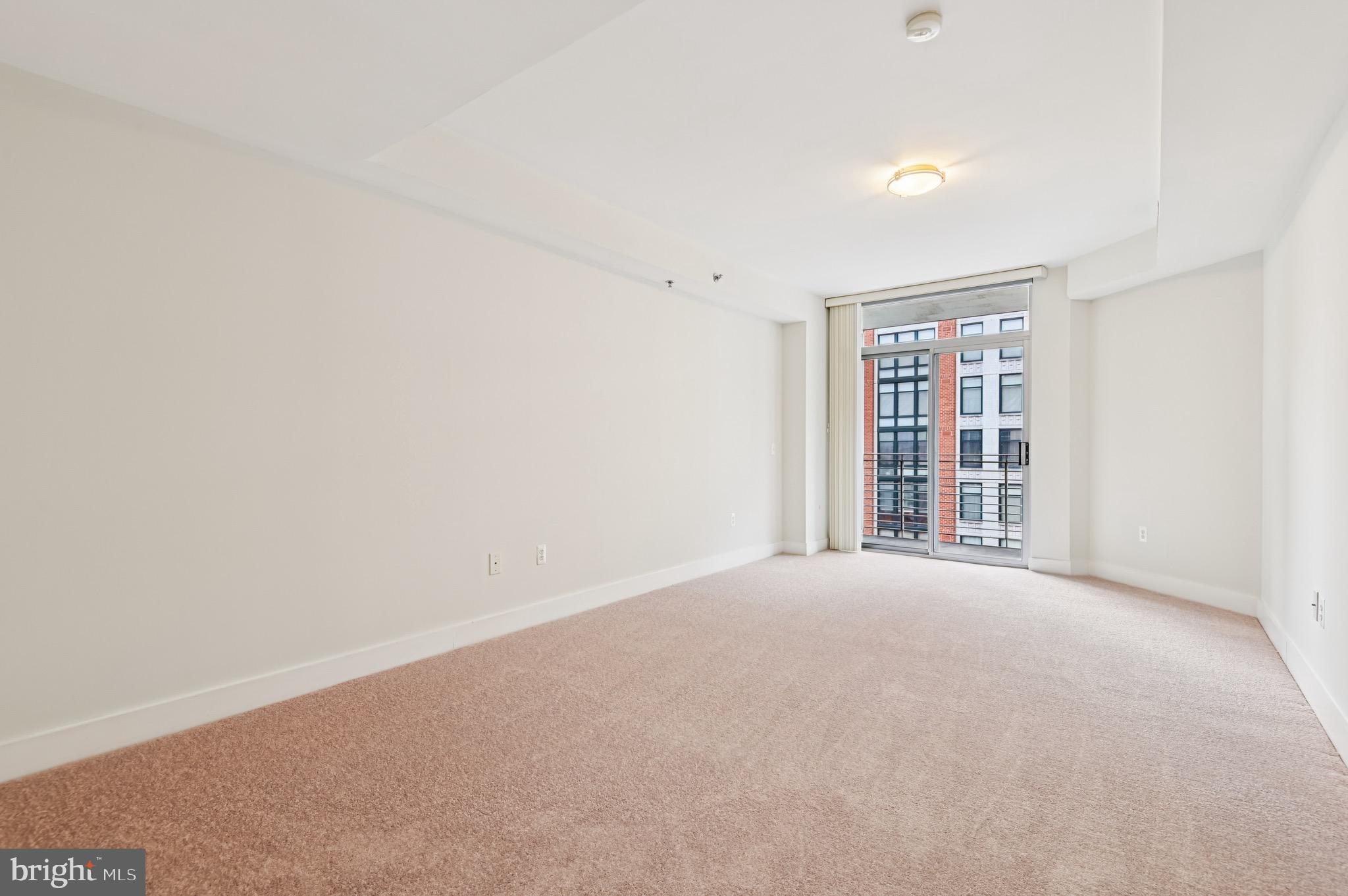 1400 Lancaster Street, Unit 902 Baltimore, MD 21231 - Photo 16 of 47 Primary Bedroom