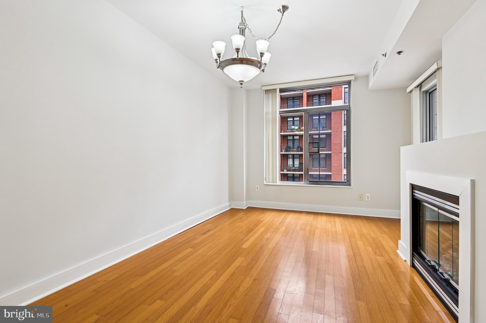 1400 Lancaster Street, Unit 902 Baltimore, MD 21231 - Photo 29 of 47 Bedroom 3 with Fireplace