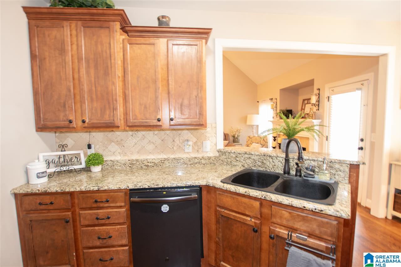 755 Ridgefield Way Odenville, AL 35120 - Photo 9 of 39