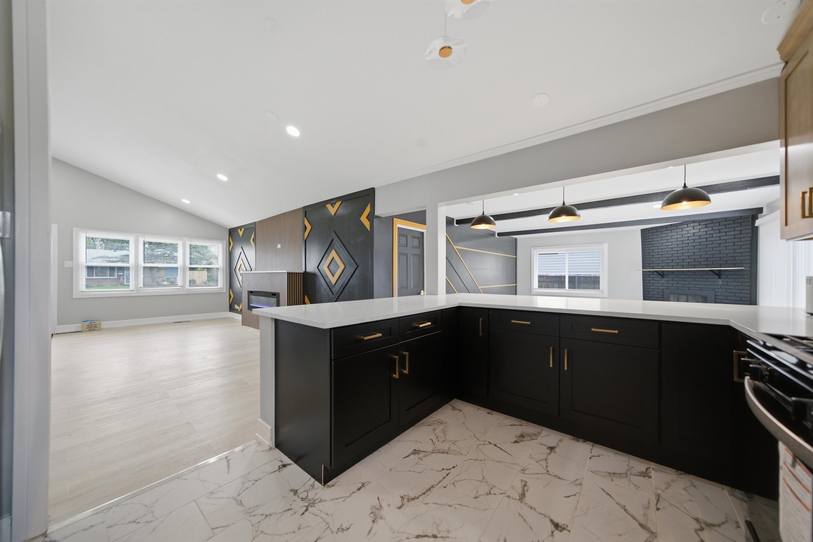 577 Ranger Drive Chicago Heights, IL 60411 - Photo 6 of 30 Gallery Image 6