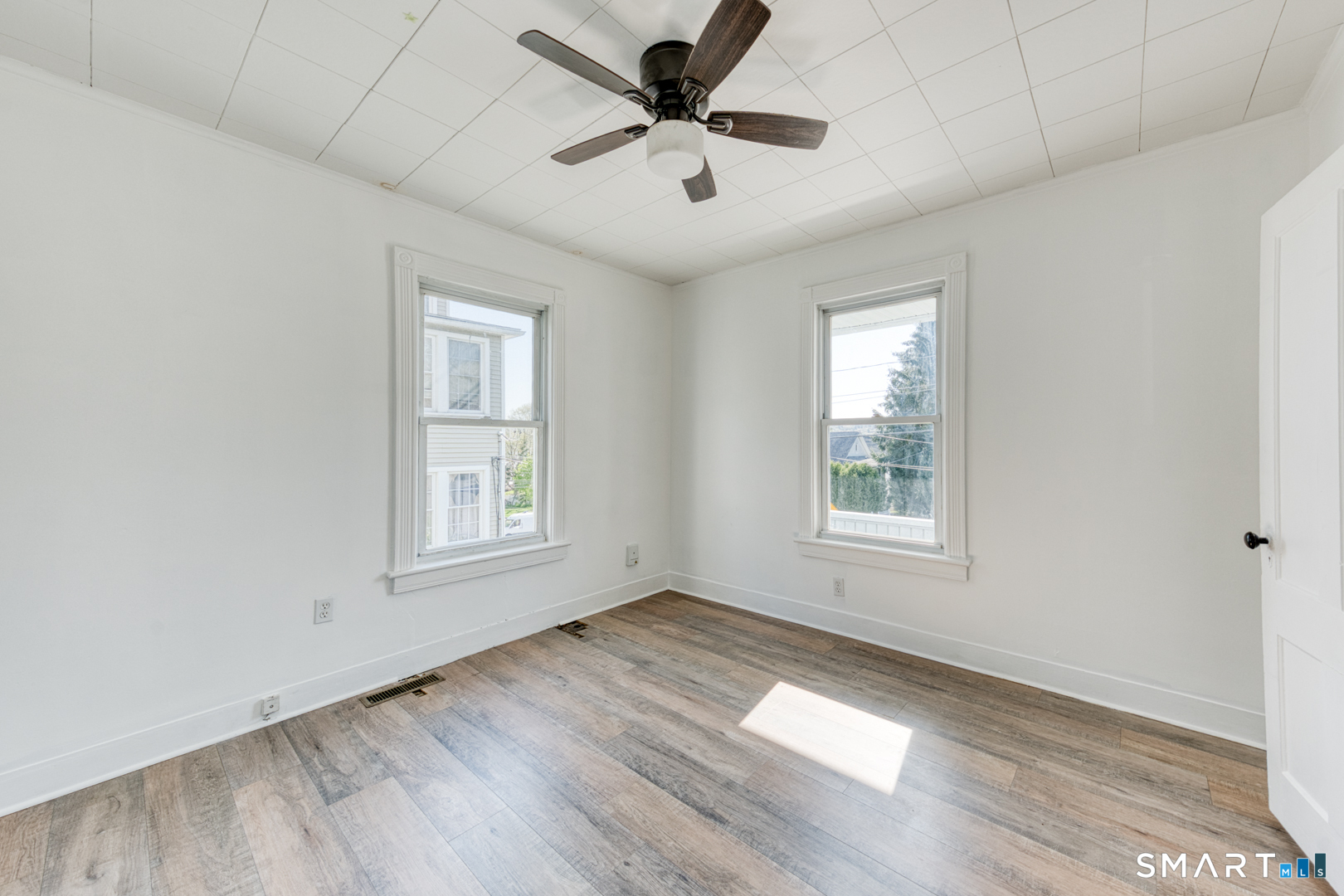 84 Jackson Street Torrington, CT 06790 - Photo 18 of 40