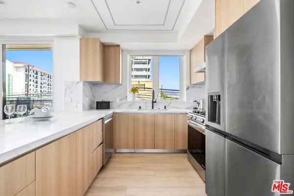 $6,200 | 1414 1/2 South Beverly Drive, Unit 203, Los Angeles, CA 90035