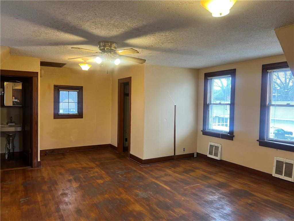 4507 Blue Ridge Boulevard Kansas City, MO 64133 - Photo 27 of 31