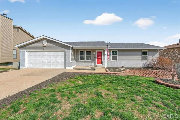 $400,000 | 2121 Blossom Lane, Arnold, MO 63010