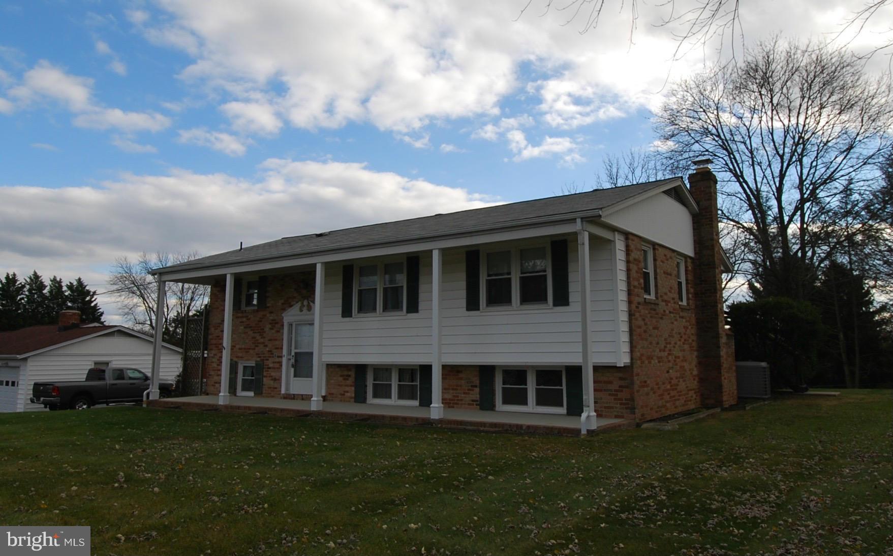 9216 Gue Road Damascus, MD 20872 - Photo 1 of 28 Exterior (Front)