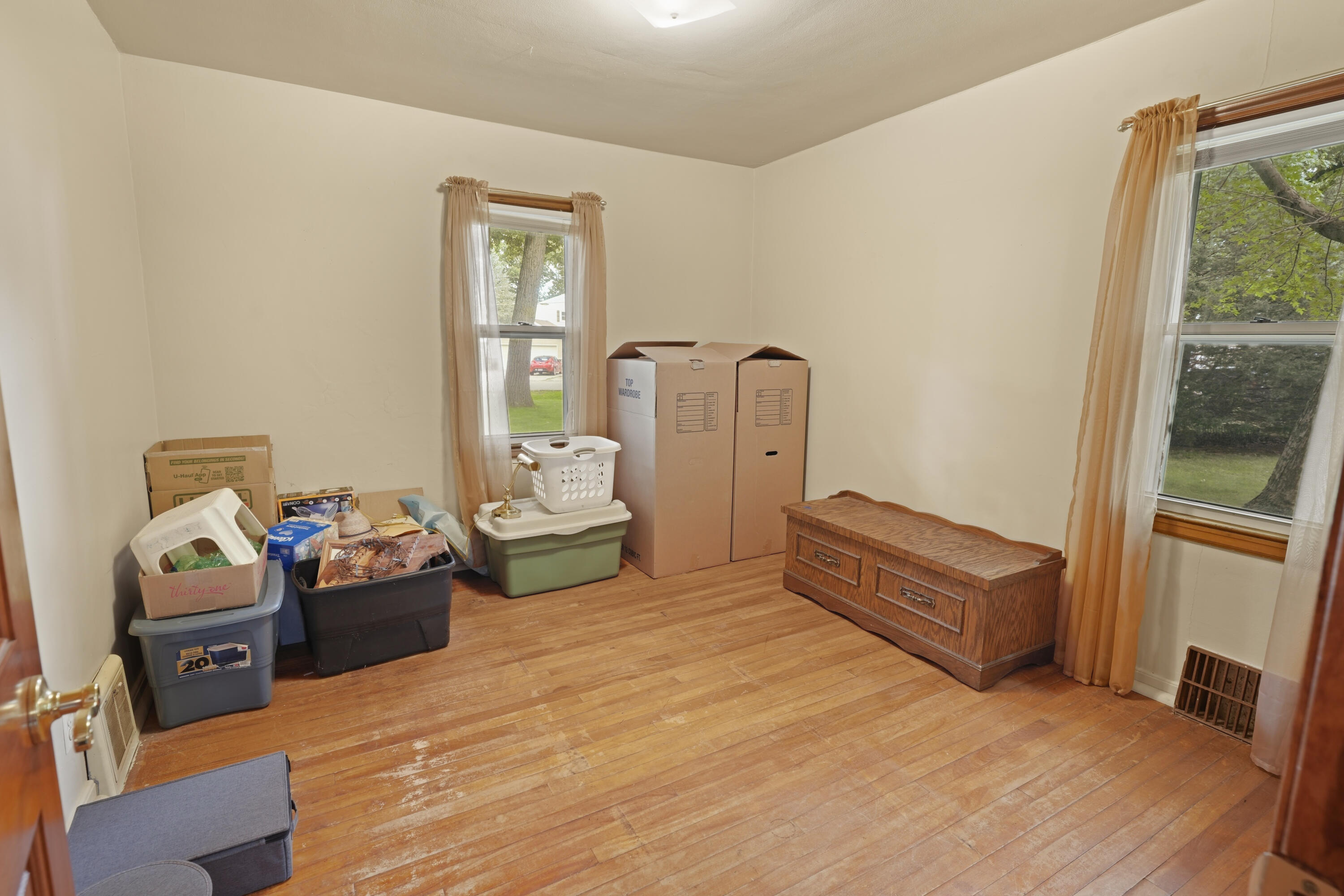 2735 Fox Grove Drive Rochester, WI 53185 - Photo 14 of 23 Bedroom 2