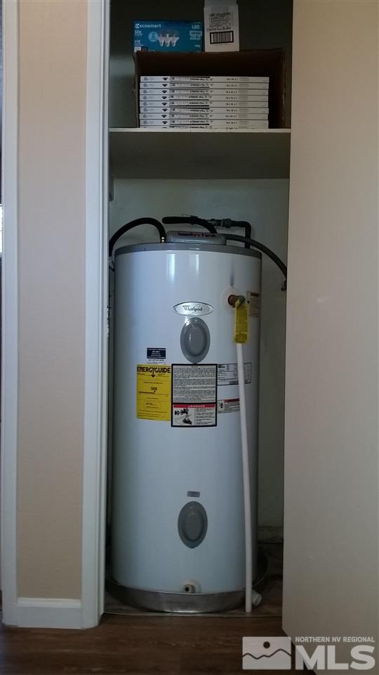 945 Beldon Way Reno, NV 89503 - Photo 17 of 20 a view of utility room