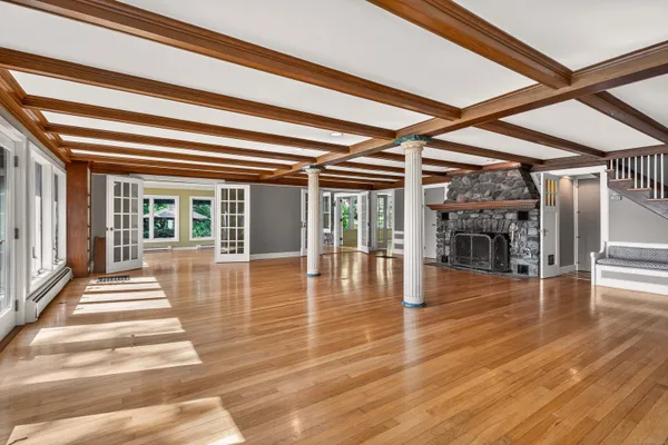 $1,800,000 | 98 Island Trail, Morris, CT 06763