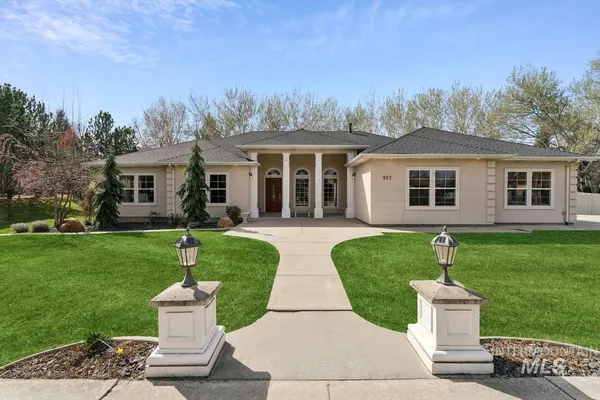 $1,049,900 | 977 North Woodvalley Place, Eagle, ID 83616