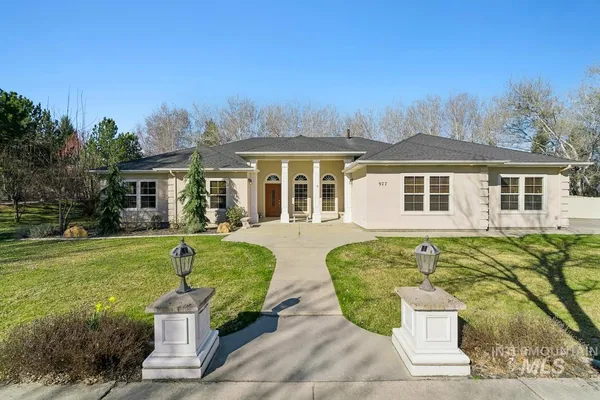 $1,049,900 | 977 North Woodvalley Place, Eagle, ID 83616
