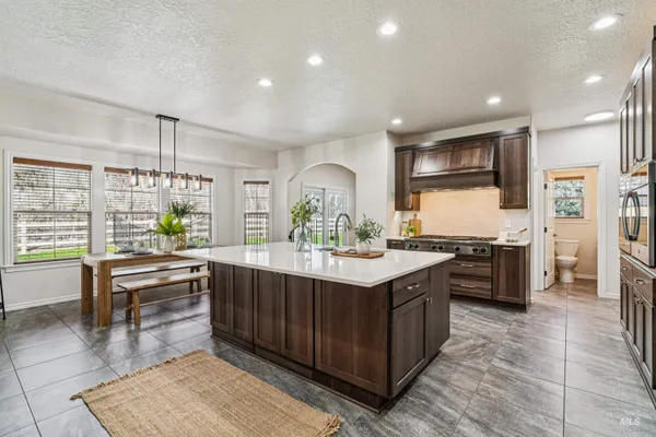 $1,049,900 | 977 North Woodvalley Place, Eagle, ID 83616