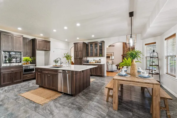 $1,049,900 | 977 North Woodvalley Place, Eagle, ID 83616