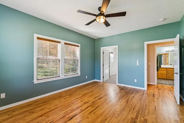 $1,049,900 | 977 North Woodvalley Place, Eagle, ID 83616