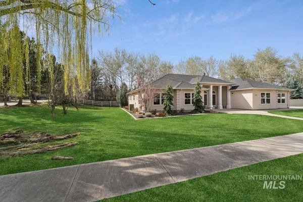 $1,049,900 | 977 North Woodvalley Place, Eagle, ID 83616