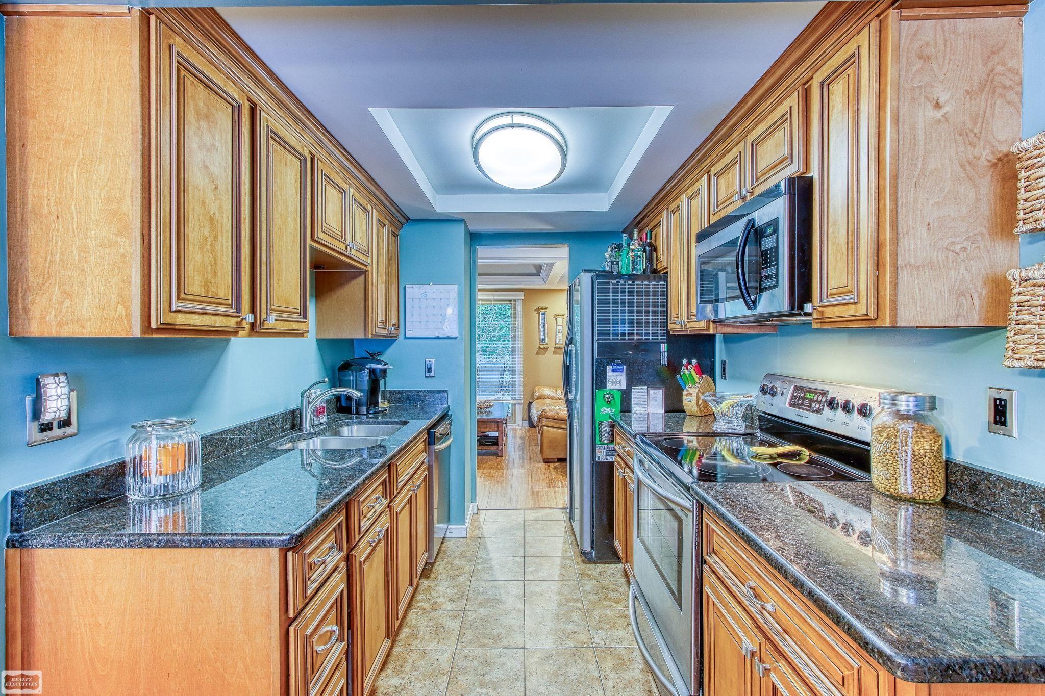 1427 Oakbrook E Drive Rochester Hills, MI 48307 - Photo 20 of 60