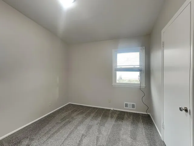 $1,795 | 2272 North Hazel Street, Maplewood, MN 55109