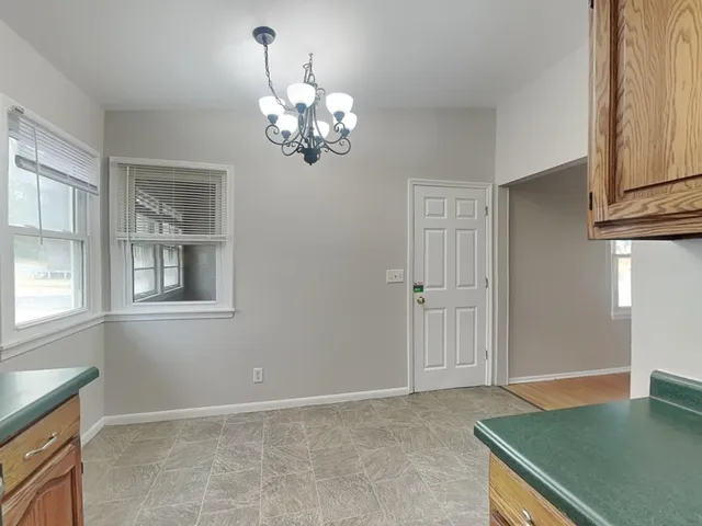 $1,795 | 2272 North Hazel Street, Maplewood, MN 55109