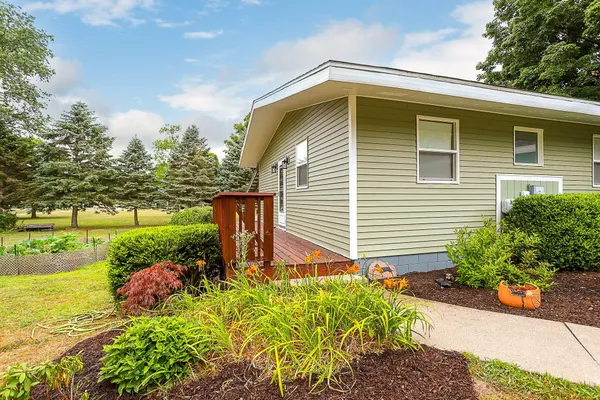$349,500 | 2640 67th Street, South Haven, MI 49090