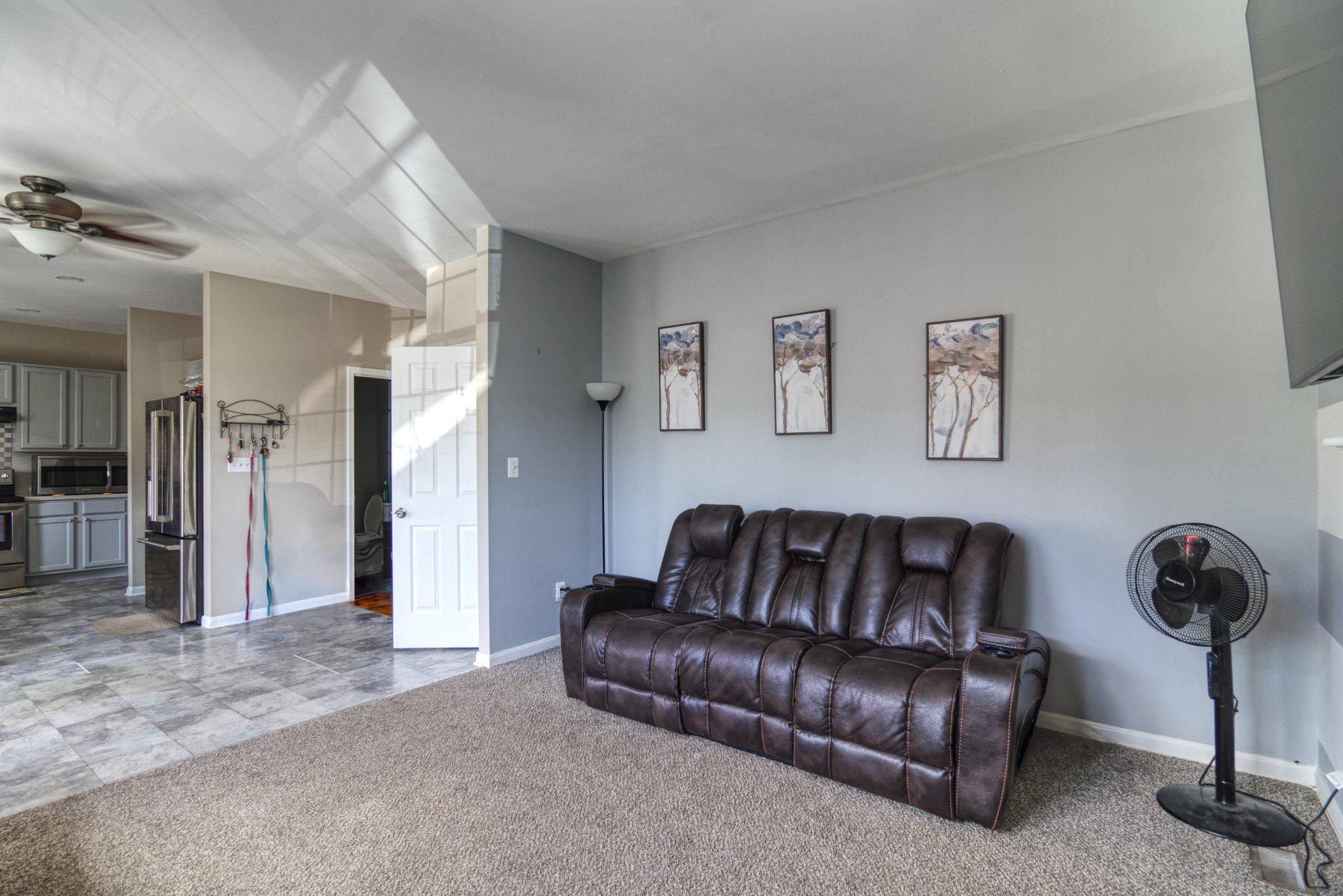 215 Seamaster Road Essex, MD 21221 - Photo 16 of 40 a living room with furniture