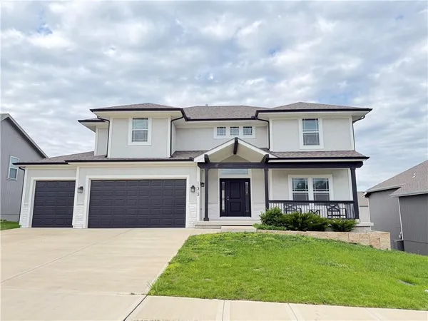 $545,000 | 11312 Yecker Avenue, Kansas City, KS 66109