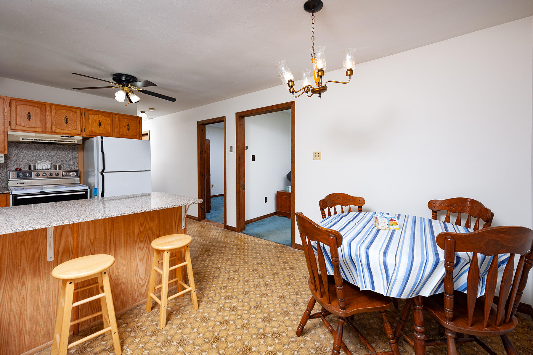 10 Dean Road York, ME 03909 - Photo 3 of 22 Kitchen and Dining
