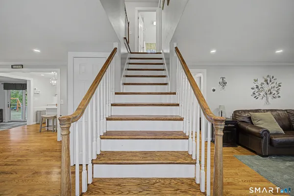 $559,000 | 33 Lufkin Lane, Bristol, CT 06010