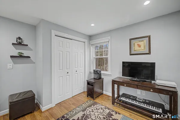 $559,000 | 33 Lufkin Lane, Bristol, CT 06010