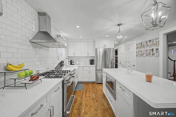 $559,000 | 33 Lufkin Lane, Bristol, CT 06010