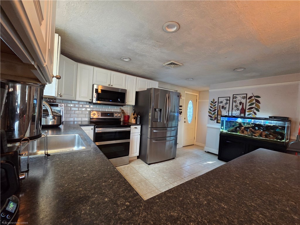 121 Barbara Street Providence, RI 02909 - Photo 13 of 45