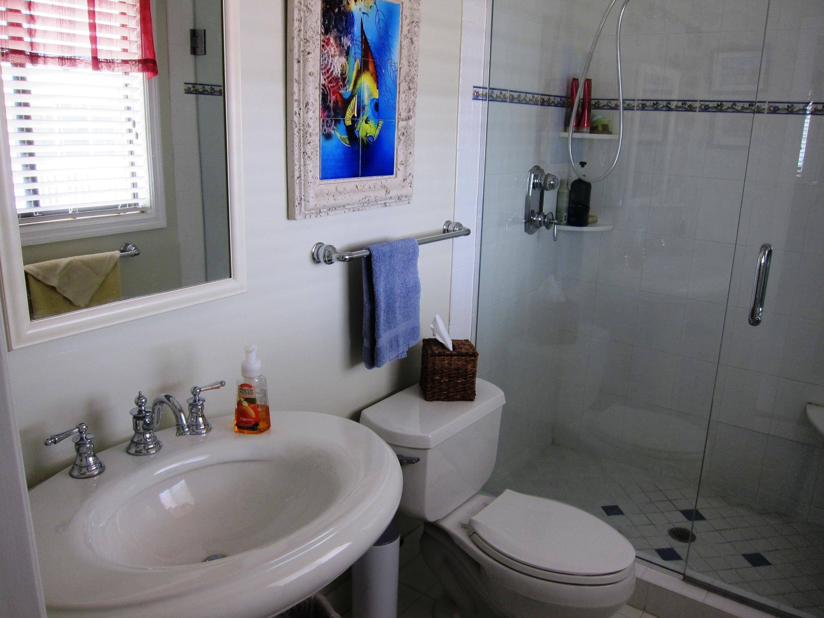 29527 Ranger Avenue Big Pine Key, FL 33043 - Photo 19 of 27 Master Bath
