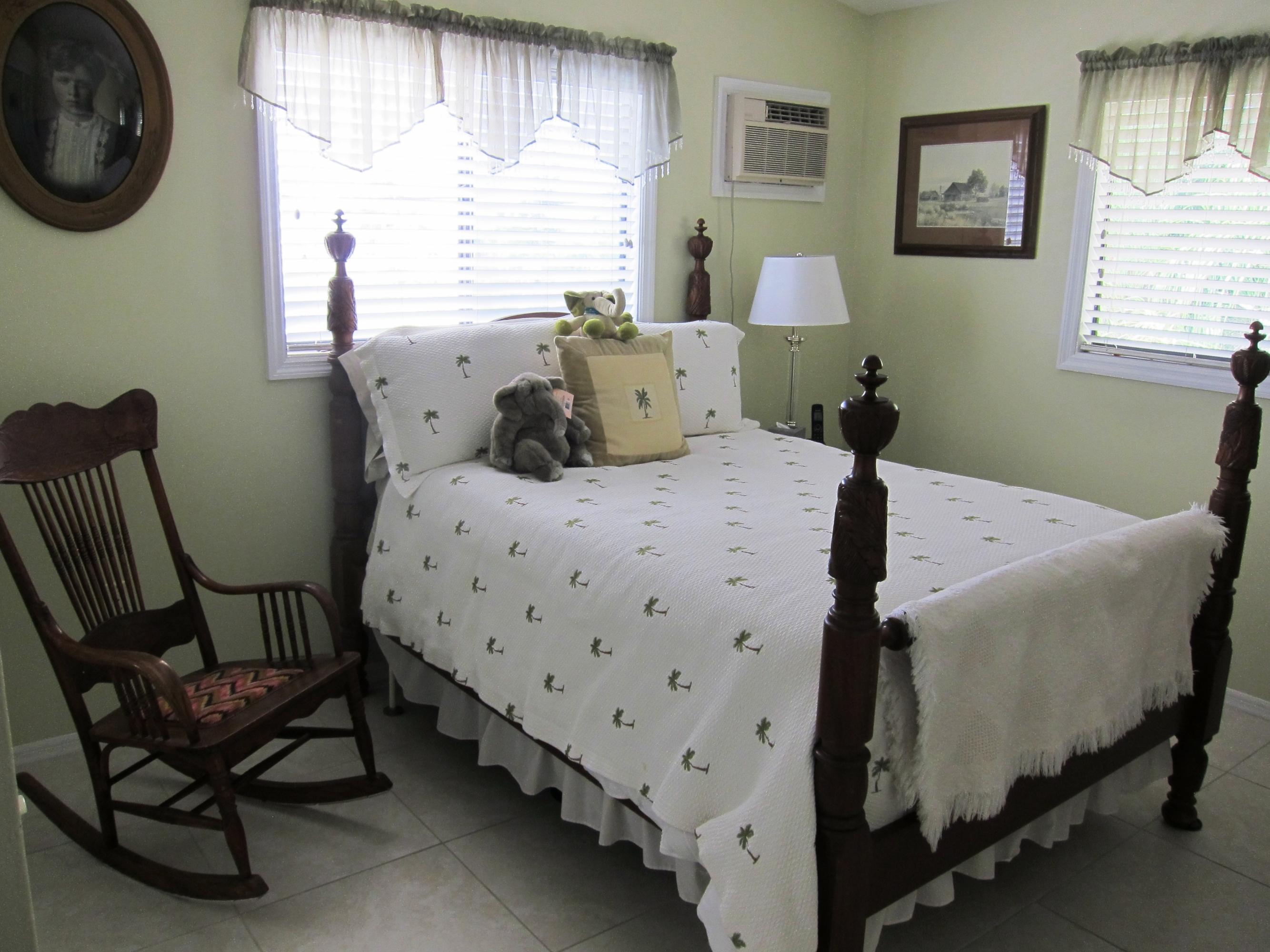 29527 Ranger Avenue Big Pine Key, FL 33043 - Photo 20 of 27 Guest Bedroom