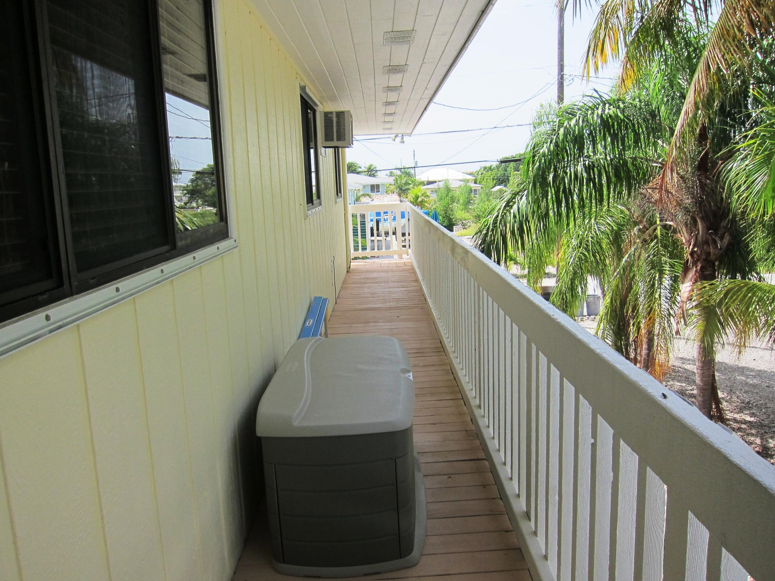 29527 Ranger Avenue Big Pine Key, FL 33043 - Photo 24 of 27 Walk Way for Easy Window Washing