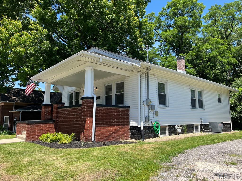 1807 Clawson Street Alton, IL 62002 - Photo 11 of 11